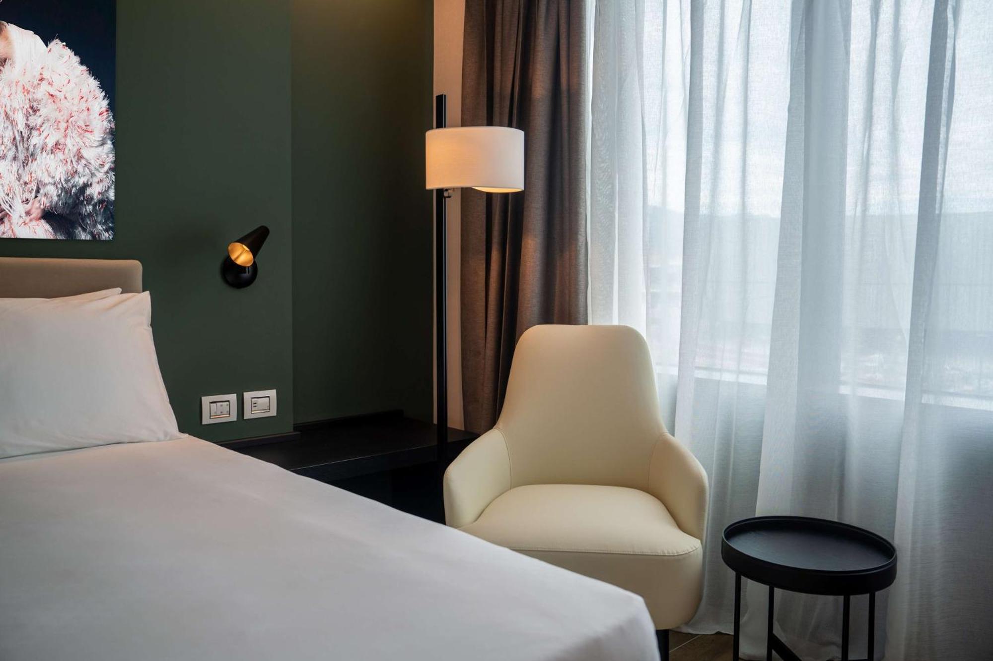 Radisson Blu Hotel, Bergamo Choruslife Exteriör bild