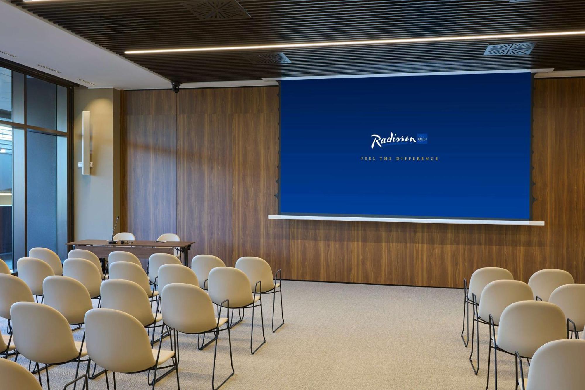 Radisson Blu Hotel, Bergamo Choruslife Exteriör bild