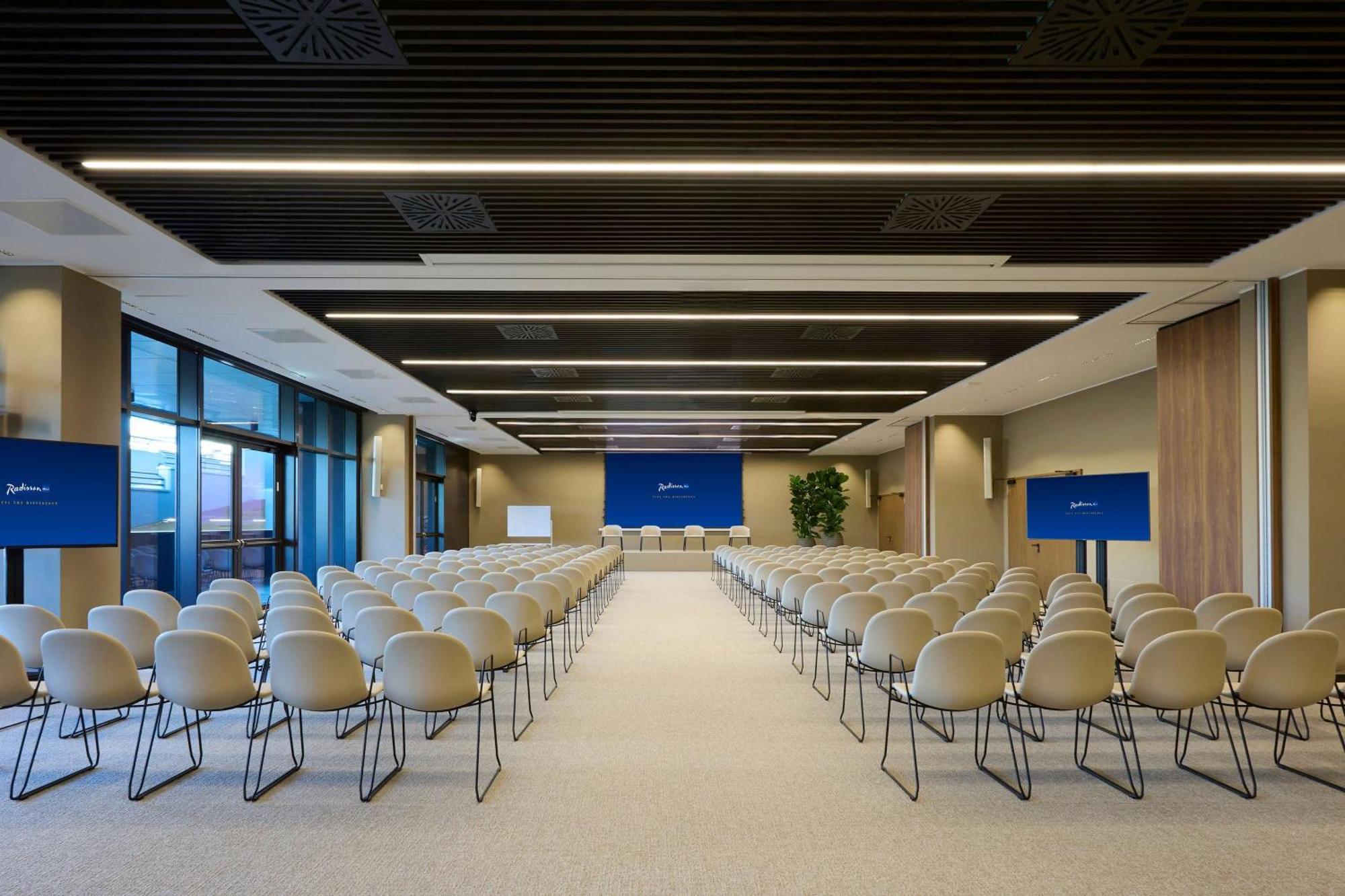Radisson Blu Hotel, Bergamo Choruslife Exteriör bild