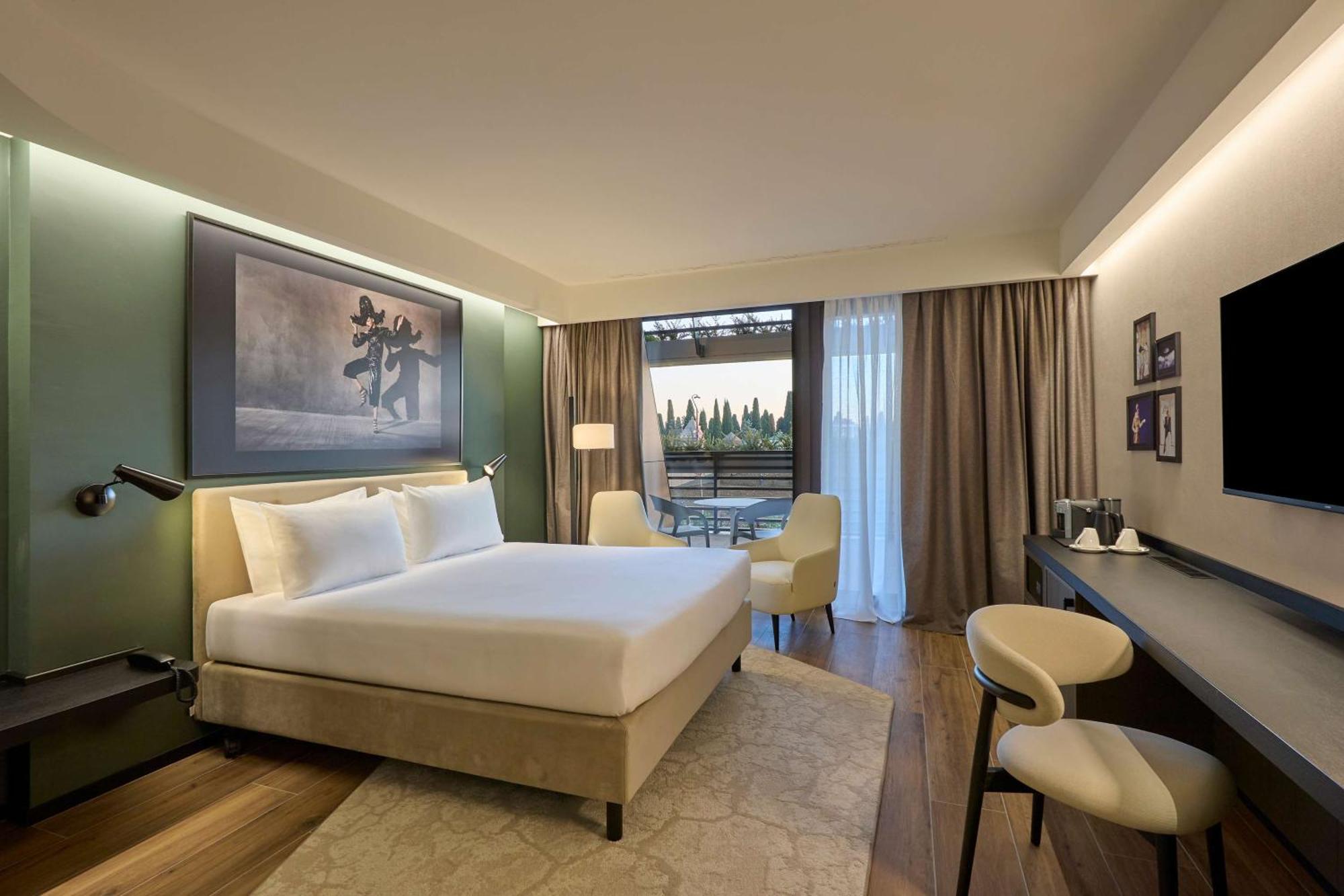 Radisson Blu Hotel, Bergamo Choruslife Exteriör bild